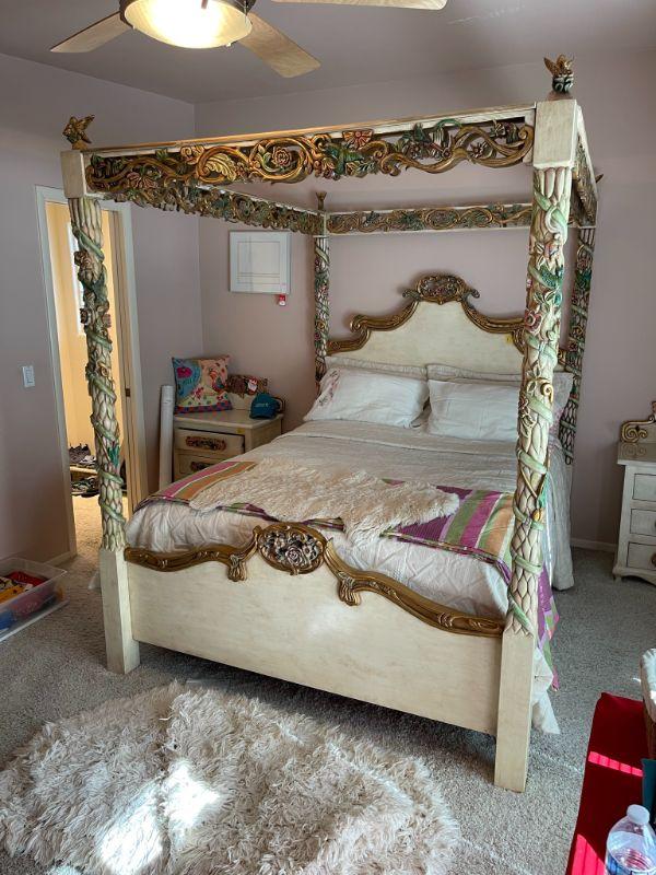 TWO DAY TEMPE ESTATE SALE! ARTWORK, JEWELRY, NATIVE AMERICAN, FURNITURE, DÃ‰COR & SO MUCH MORE