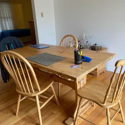 Dining trestle table