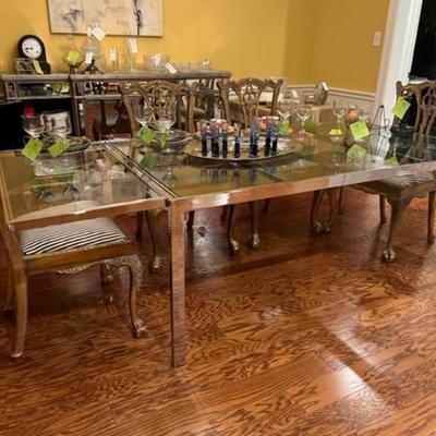 Glass table with two leaves