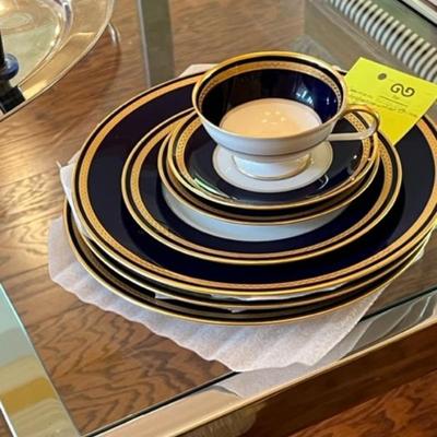 Monarch china-service for 12