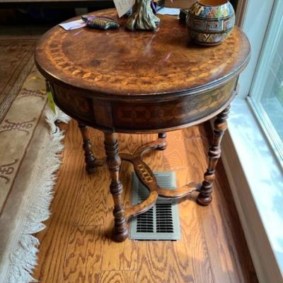 Superb wood inlay table