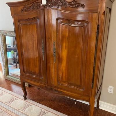 Beautiful vintage wood cabinet