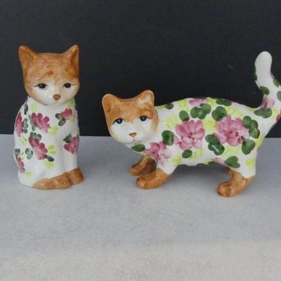 Vintage Bella Casa by Ganz Pair of Floral Cat Figurines