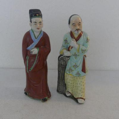 Vintage 1950s Pair of Hand Painted Porcelain Chinese Men - 9Â½