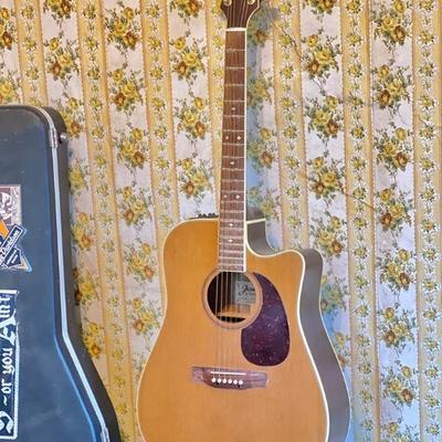 Takamine Jasmine TS74C Acoustic Guitar With Amp Pickups
