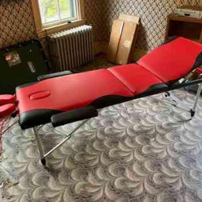 Folding Massage Table
