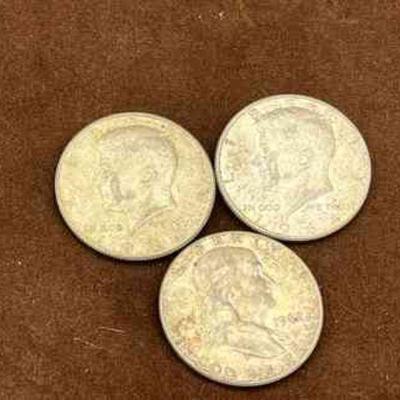 (3) Silver Half Dollars
1962 Ben Franklin half dollar and two 1964 Kennedy half dollars 