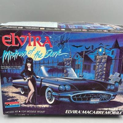 Elvira Macabre Mobile '58 Ford T-Bird By Monogram 1:24 Scale Plastic Model
