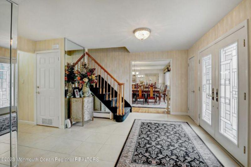 Manalapan Estate Sale Packed Home! Furniture, Decor, Outdoor Furniture