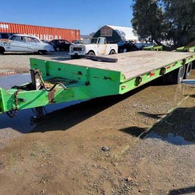 #100 â€¢ 30' Equipment Trailer