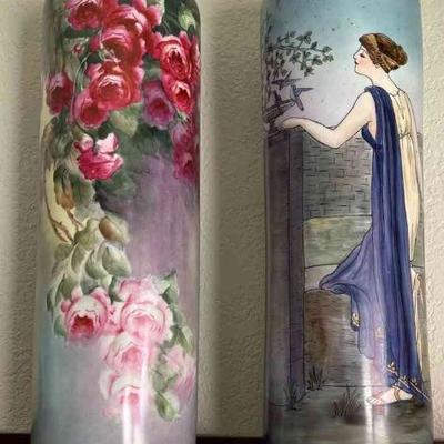 2 Decorative Vases