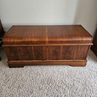 Vintage Ed Roos Mid Century Cedar Hope Chest Sweetheart Trunk Blanket Chest - Excellent Condition!