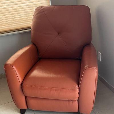 Myia Tufted Back Leather Pushback Recliner