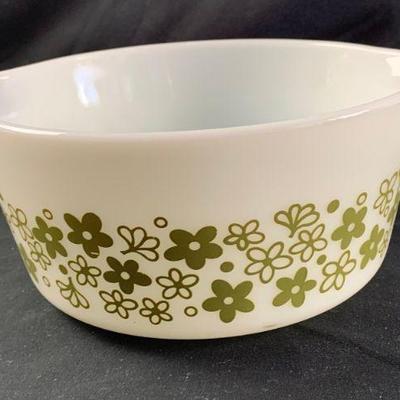 Pyrex Crazy Daisy Green Spring 1 1/2 Qt