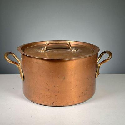 EARLY FRENCH COPPER POT | French copper cookery vessel with double handles and lid, heavy and large.