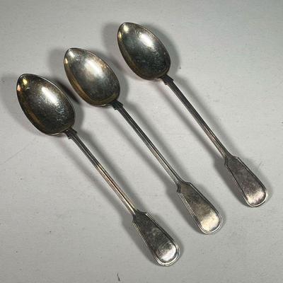 (3PC) CHELTENHAM & CO SILVER PLATED SERVING SPOONS | Three serving spoons, Cheltenham & Co, Sheffield, England. Dimensions: l. 12.75 in