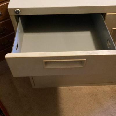 $10.00
needs new locks