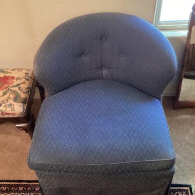 Vintage Blue Hickory Chair Barrel Chair
($10.00)