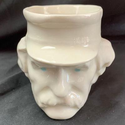1915 Giffen Porcelain Mark Twain Mug