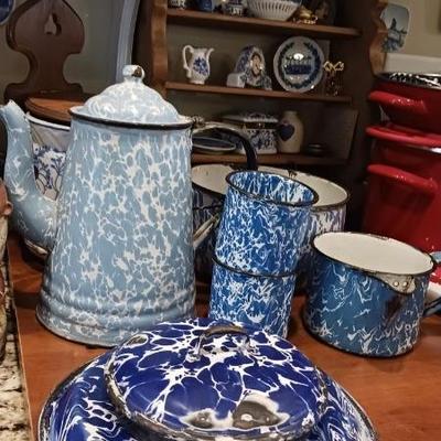 Vintage granite ware/enamel ware