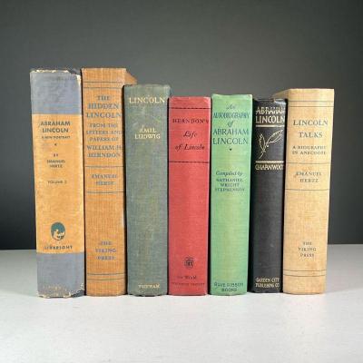 (7PC) ABRAHAM LINCOLN BOOKS | Various volumes on Abraham Lincoln, including an autobiography compiled by Nathaniel Wright Stephenson, and...