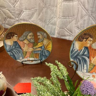 Collectible last supper plates 