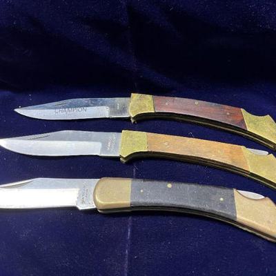 3 assorted pocket knives