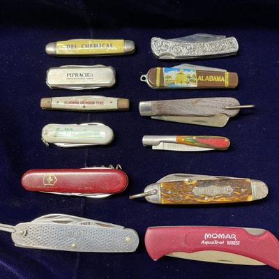 assortment of pocket knives