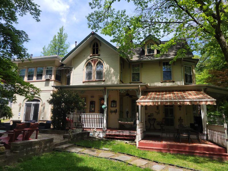 Pink Dog finds two beautiful historic houses on one property