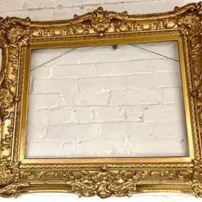 Stunning Baroque Gold Colored Frame
