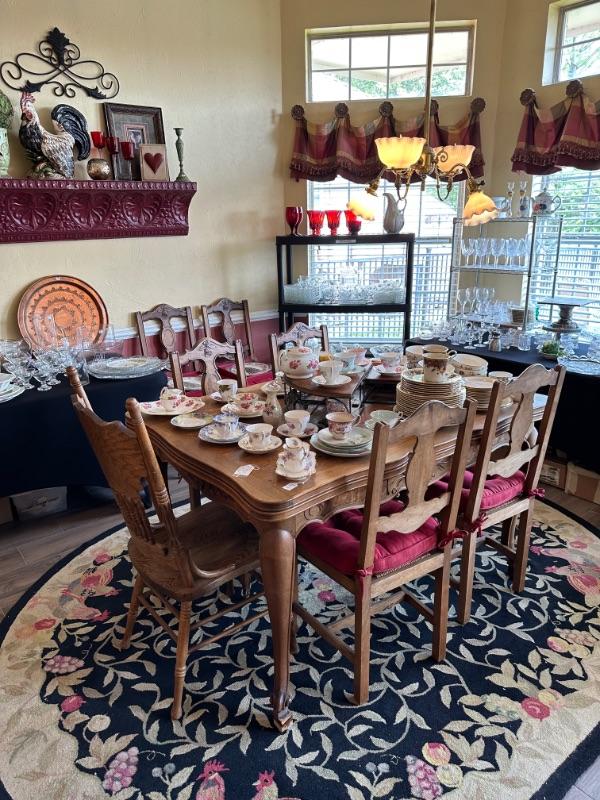 Large Estate Sale in NW Oklahoma City. Lakefront Home in River Bend