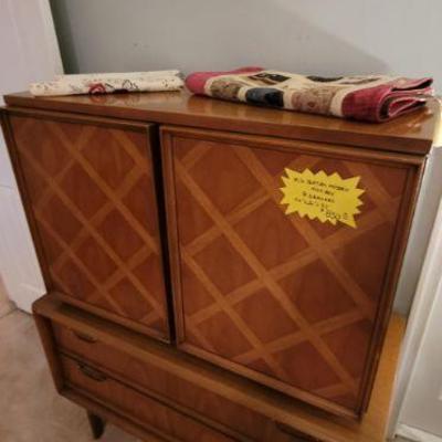 Mid Century Modern Dresser