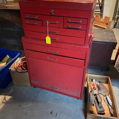 Tool chest