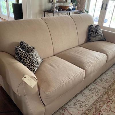 Duralee sofa $799
95 X 38 X 38