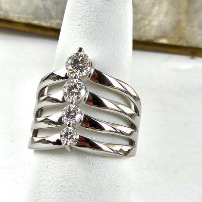  Sterling Silver Ring w/ Four Graduated in Size Moissanite Diamonds .82 ctw - Size 6 - Total Weight 4.6g