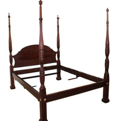 
Lot 108
Henkel Harris solid mahogany traditional style carved and fluted queen size 4 poster bed with rails
