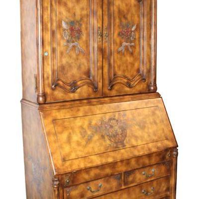 
Lot 340
Beautiful 2pc paint decorated secretary with elaborate fitted interior blind door top all in good condition

