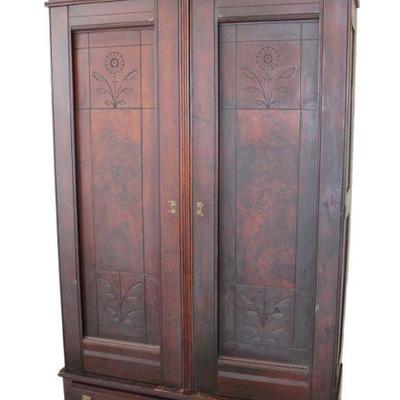 
Lot 360
Antique Victorian walnut 2 door 2 drawer wardrobe/armoire in original finish
