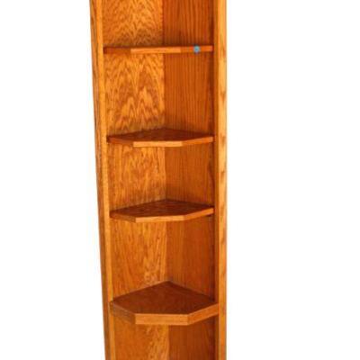 
Lot 200
Oak corner shelf
