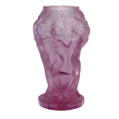 
Lot 386
Satin glass vase marked LaLique unknown of age
