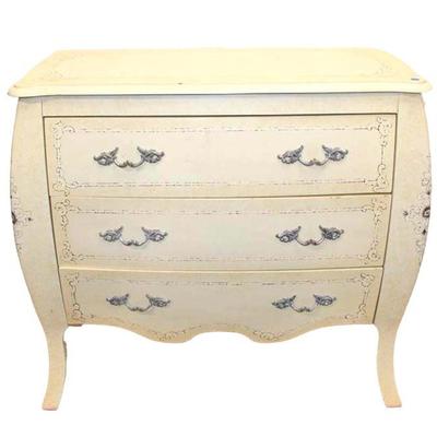 
Lot 157
Italian decorator 3 drawer chest
