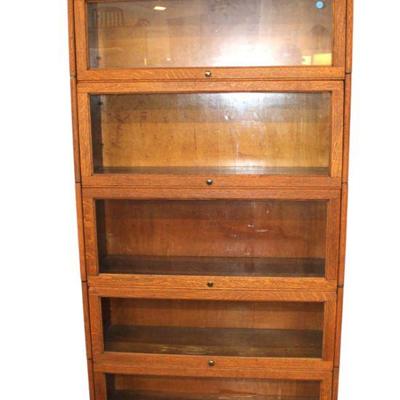 
Lot 314
Antique oak 5 stack barrister bookcase, has been refinished
