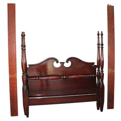 
Lot 359
Vintage mahogany 4 poster full size bed with rails
