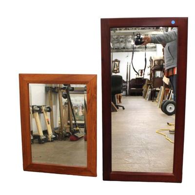 
Lot 258
(2) contemporary mirrors 1) mahogany 1) oak
