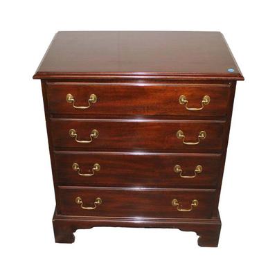 
Lot 104
Henkel Harris solid mahogany 4 drawer nightstand
