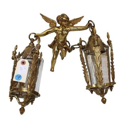 
Lot 385
Antique bronze cherub 2 burner hanging light fixture

