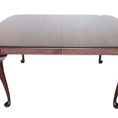 
Lot 228
Vintage mahogany queen Anne dining room table with (2) 15" leaves
