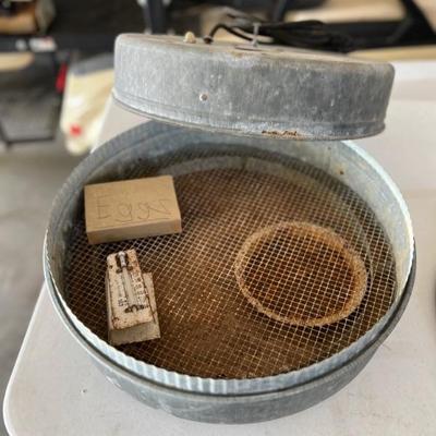 Chicken, egg, incubator $35