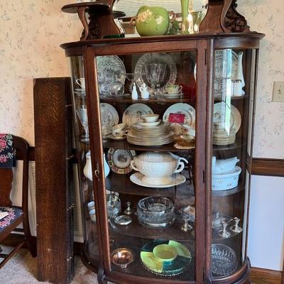 Tiger Oak Curved Glass China Cabinet w/candle shelves $580