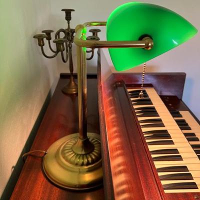 Bankers/piano  lamp $24